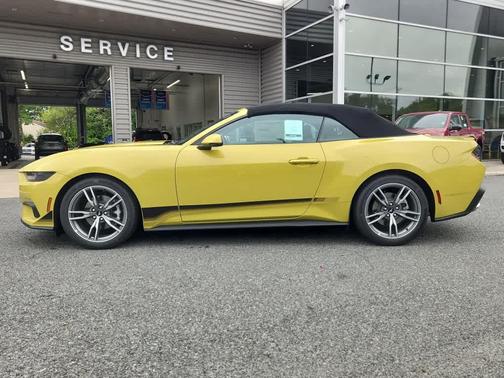2025 Ford Mustang EcoBoost Premium