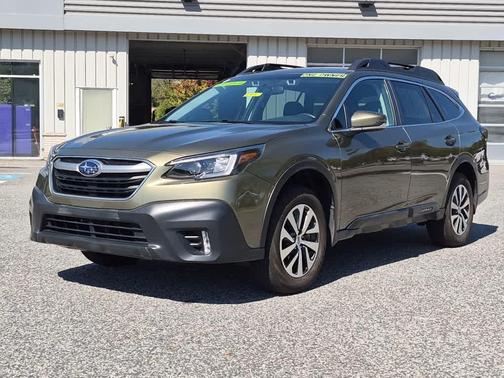 Autumn Green Metallic 2022 Subaru Outback Premium