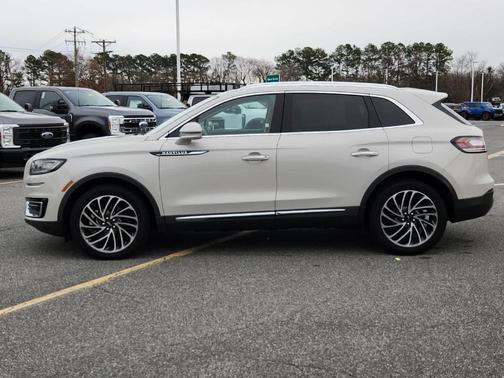 2020 Lincoln Nautilus Reserve