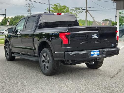 2025 Ford F-150 Lightning Flash