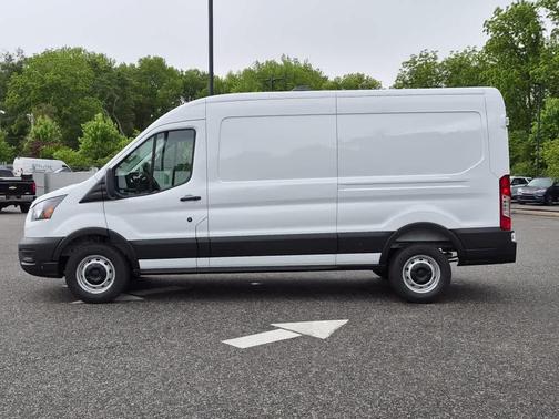 Oxford White 2026 Ford Transit-250 148 WB Medium Roof Cargo