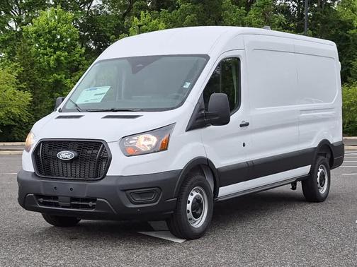 Oxford White 2026 Ford Transit-250 148 WB Medium Roof Cargo