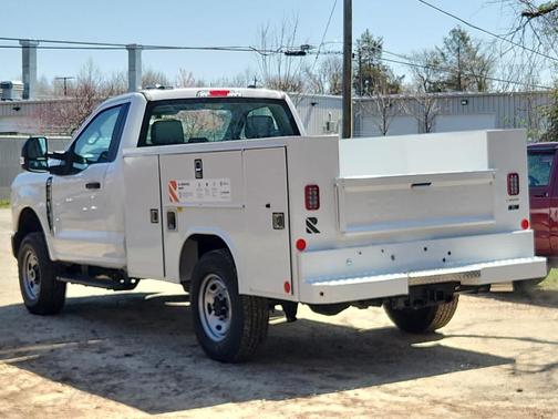 2025 Ford F-250 XL