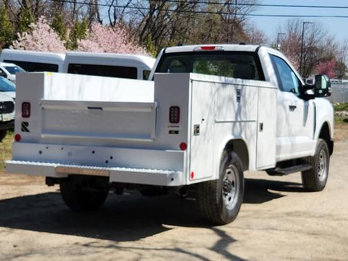 2025 Ford F-250 XL