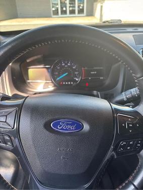 Magnetic Metallic 2018 Ford Explorer sport