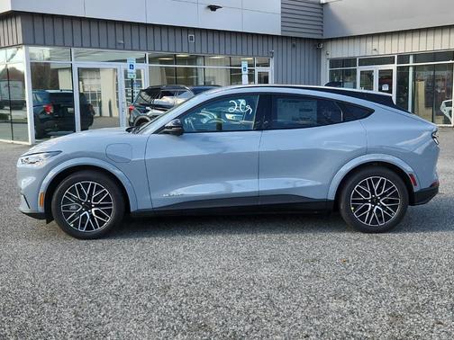 2025 Ford Mustang Mach-E Premium