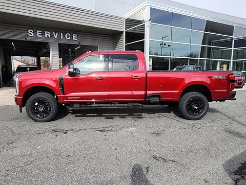2025 Ford F-350 Lariat Super Duty