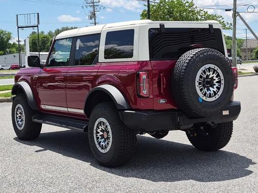 Ruby Red Metallic Tinted Clearcoat 2026 Ford Bronco Outer Banks