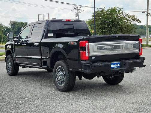 2025 Ford F-350 Platinum