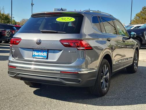 2023 Volkswagen Tiguan 2.0T SE