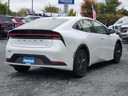 2024 Toyota Prius LE