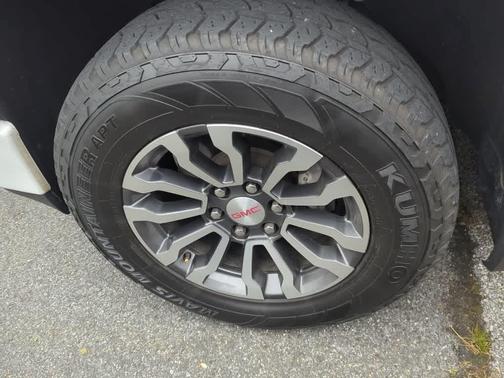 2021 GMC Sierra 1500 AT4