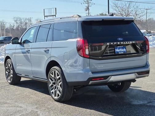 2026 Ford Expedition Platinum