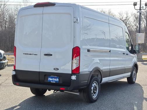2026 Ford Transit-250 148 WB Medium Roof Cargo