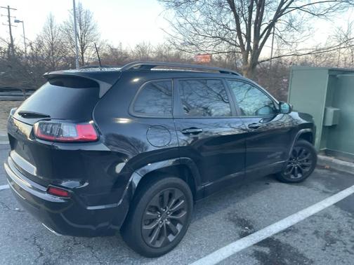 Diamond Black 2019 Jeep Cherokee High Altitude