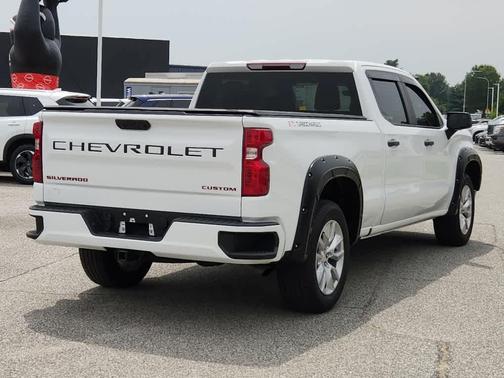 2022 Chevrolet Silverado 1500 Custom