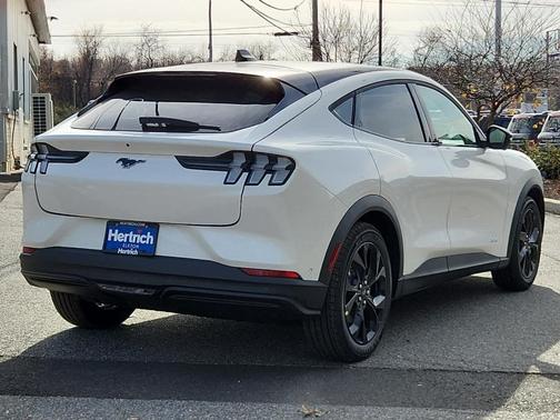 2024 Ford Mustang Mach-E Select