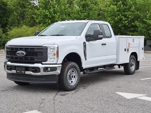 Oxford White 2026 Ford F-250 XL