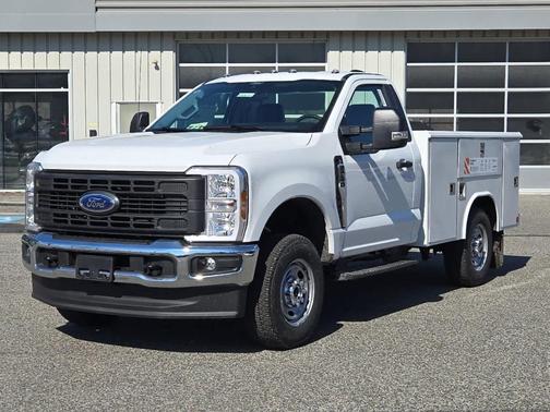Oxford White 2026 Ford F-250 XL