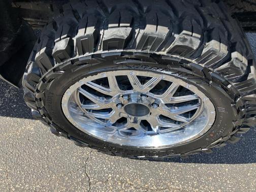 Silver Ice Metallic 2018 Chevrolet Silverado 1500 LT