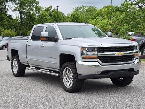 Silver Ice Metallic 2018 Chevrolet Silverado 1500 LT