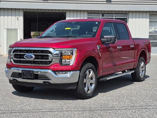 Rapid Red Metallic Tinted Clearcoat 2022 Ford F-150 XLT