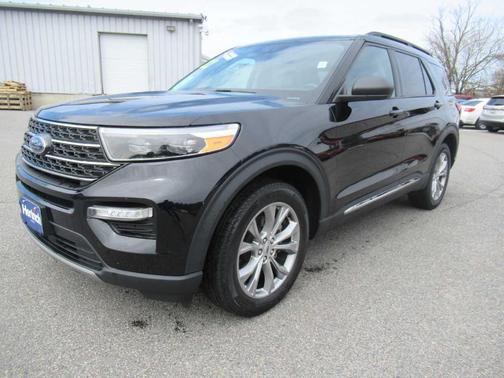 Agate Black Metallic 2022 Ford Explorer XLT