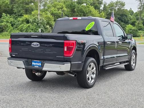 Blue 2021 Ford F-150 XLT