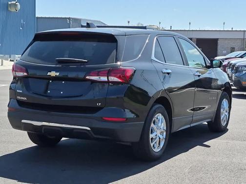 Mosaic Black Metallic 2022 Chevrolet Equinox 1LT