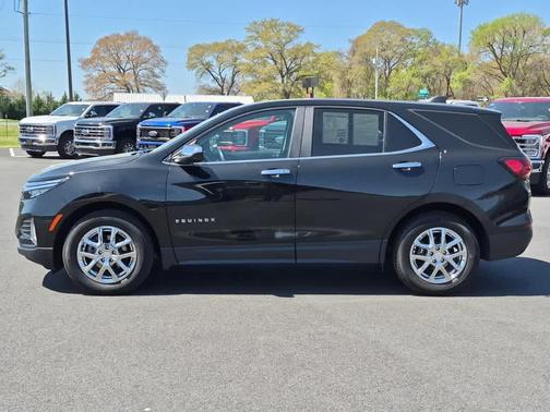 Mosaic Black Metallic 2022 Chevrolet Equinox 1LT