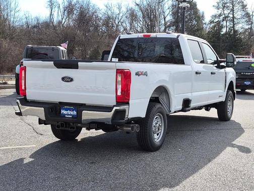 Oxford White 2026 Ford F-250 XL