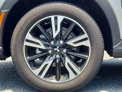 2024 Mitsubishi Eclipse Cross SE