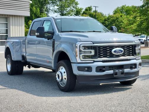 2025 Ford F-450 Platinum