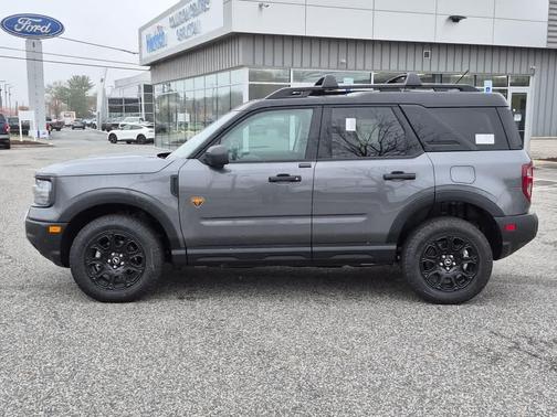 Carbonized Gray Metallic 2026 Ford Bronco Sport Badlands