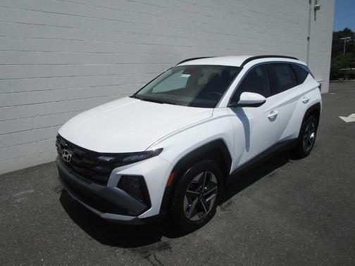 Serenity White Pearl 2025 Hyundai TUCSON SEL