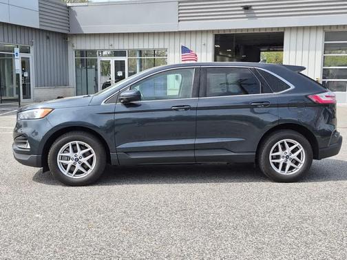 Stone Blue Metallic 2022 Ford Edge SEL