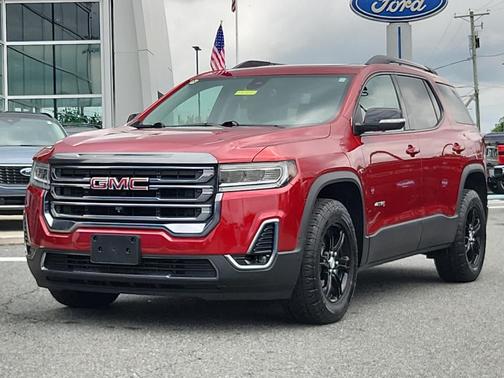 2022 GMC Acadia AT4
