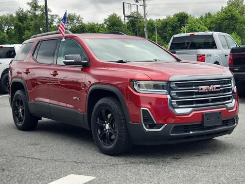 2022 GMC Acadia AT4