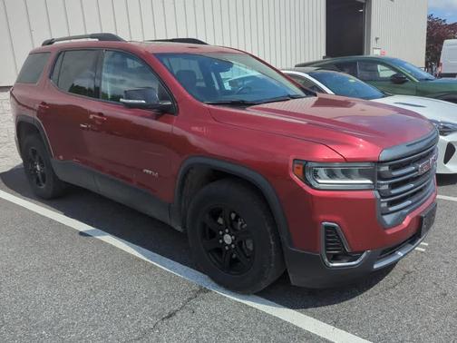 2022 GMC Acadia AT4