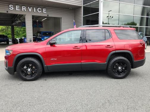 2022 GMC Acadia AT4