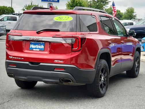2022 GMC Acadia AT4