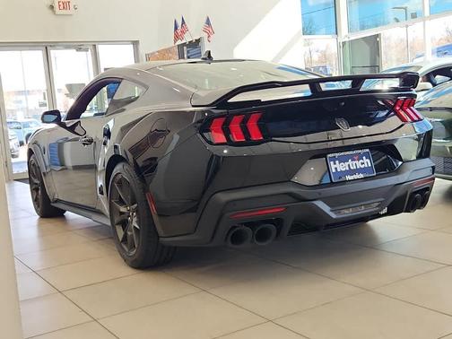 2025 Ford Mustang Dark Horse