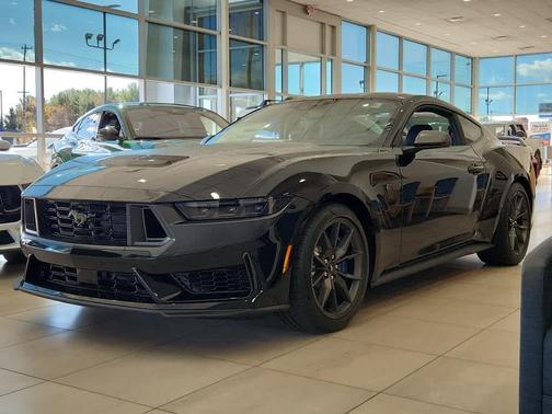 2025 Ford Mustang Dark Horse