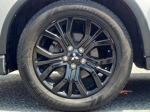 2018 Mitsubishi Outlander LE