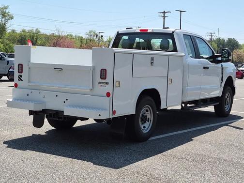 Oxford White 2026 Ford F-250 XL