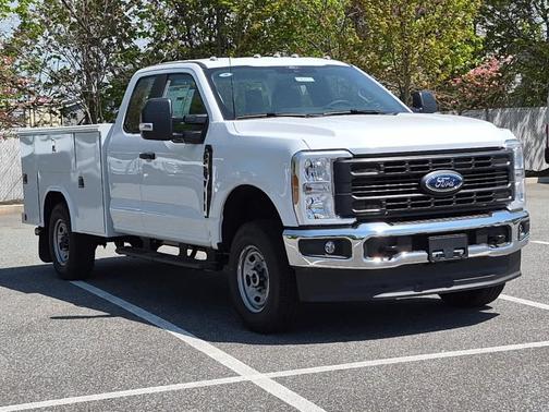 Oxford White 2026 Ford F-250 XL