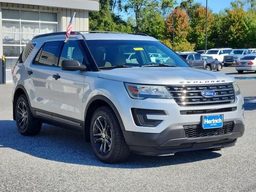 2017 Ford Explorer Base