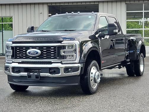 2025 Ford F-450 Lariat