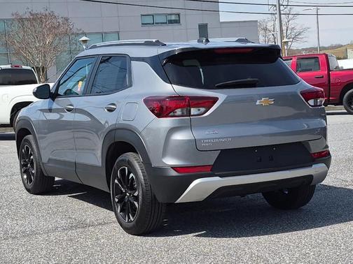 Sterling Gray Metallic 2023 Chevrolet Trailblazer LT
