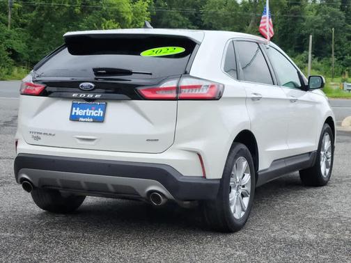 2022 Ford Edge Titanium